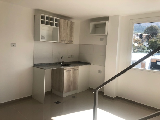 12 de Octubre 854, 12 de Octubre, Tierra del Fuego 9410, 1 Dormitorio Habitaciones, ,2 BathroomsBathrooms,Departamento,En Alquiler,1228