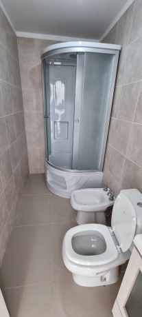 12 de Octubre 854, 12 de Octubre, Tierra del Fuego 9410, 1 Dormitorio Habitaciones, ,2 BathroomsBathrooms,Departamento,En Alquiler,1228