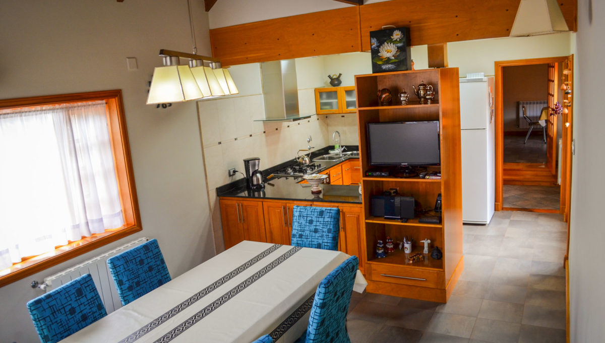 Monseñor Fagnano 570, Ushuaia, 9410, 3 Habitaciones Habitaciones, 0 ,2 BathroomsBathrooms,Casa,En Venta,0,1298