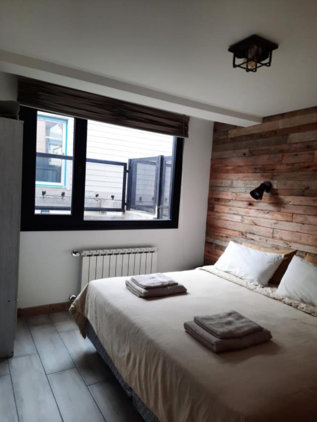 Gabriel Garcia Marquez 2377, Ushuaia, 9410, 4 Habitaciones Habitaciones, 0 ,3 BathroomsBathrooms,Casa,En Venta,0,1327
